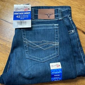 NWT Wrangler 20x Vintage Boot cut size 36x32 jeans.